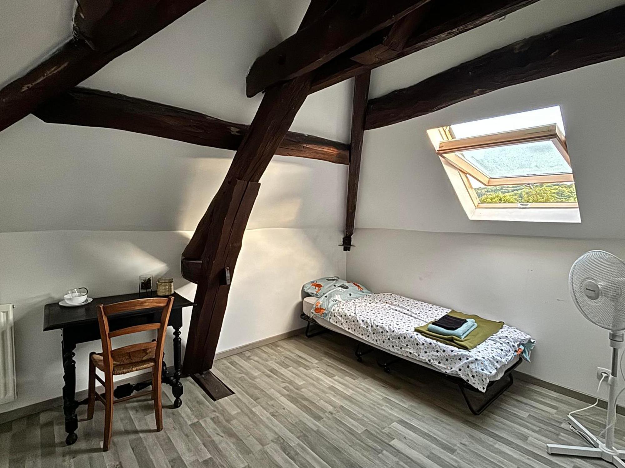 Endroit Charmant Coulommiers Exterior foto
